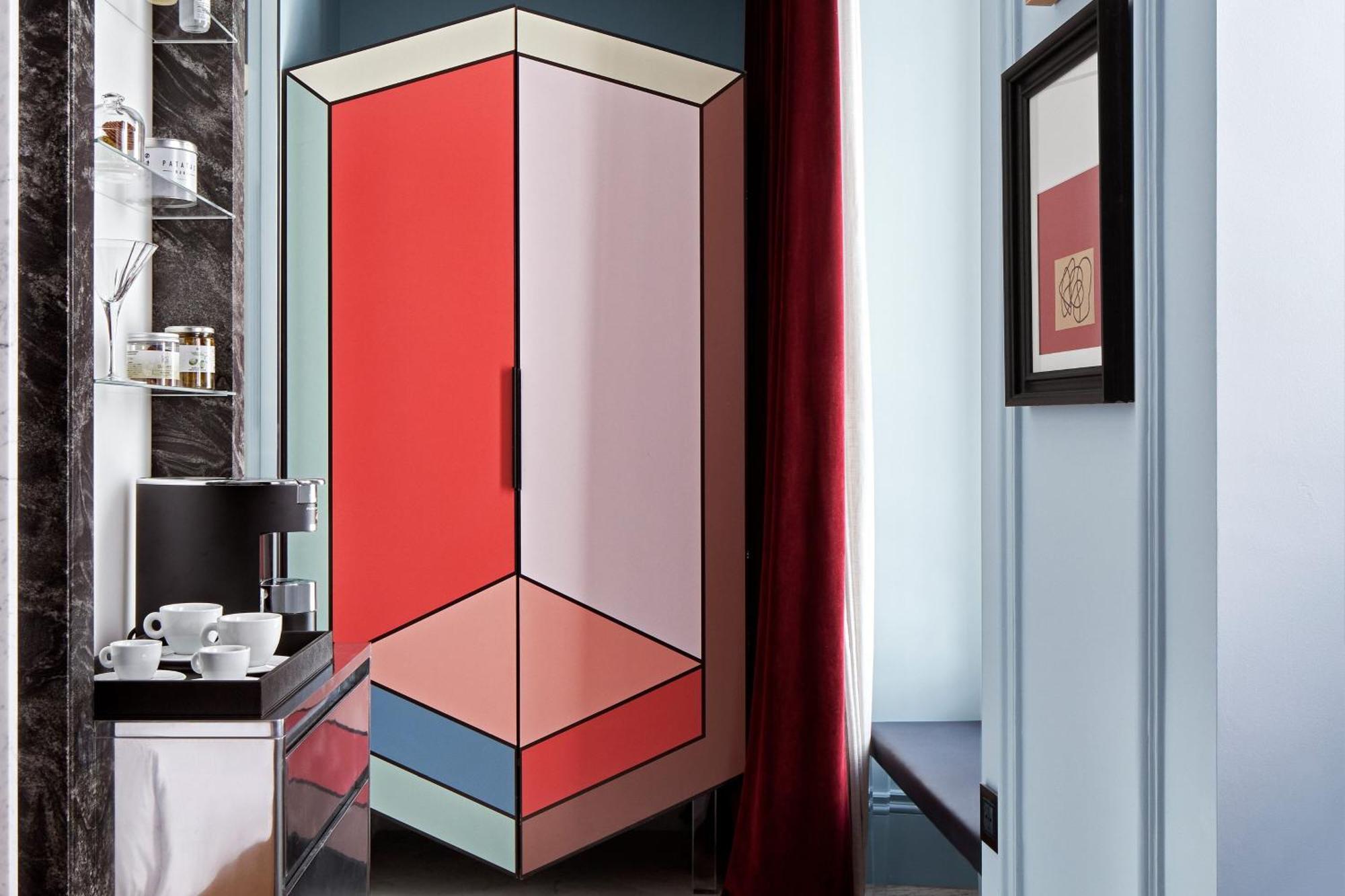 Camera Superior con Letto King Size e Vista sulla Città