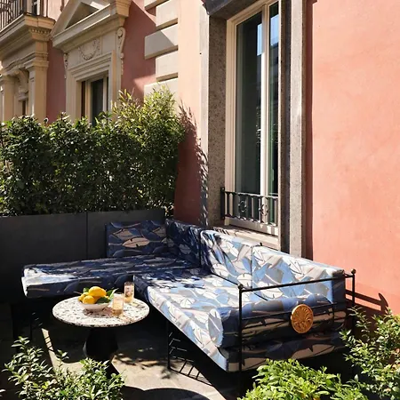 W Rome-2